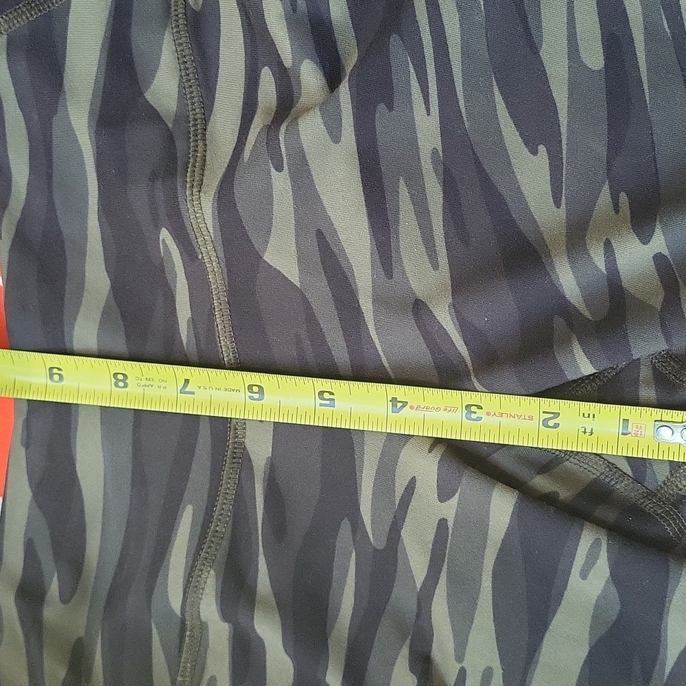 Old Navy Active Go Dry Cropped Leggings - Picture 6 of 8